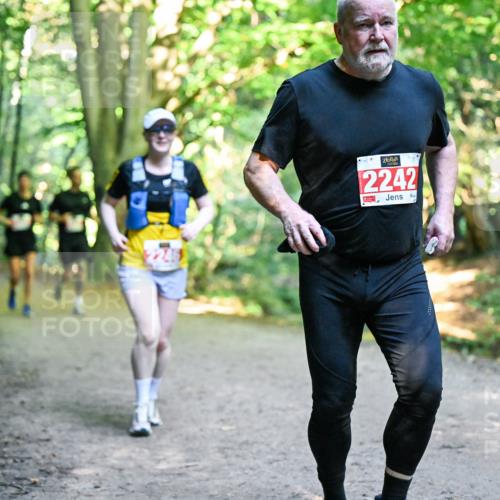 28.09.2025 - 33. Volkslauf durch das schöne Alstertal Dr. Thomas Lammeyer http://msf.ph/oto/8955644 28.09.2025 10:42:12 Laufen 2246, 2242 meine-sportfotos.de
