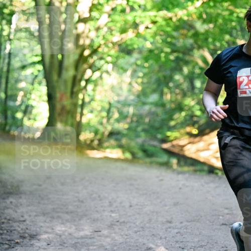 28.09.2025 - 33. Volkslauf durch das schöne Alstertal Dr. Thomas Lammeyer http://msf.ph/oto/8955781 28.09.2025 10:42:35 Laufen 2301 meine-sportfotos.de