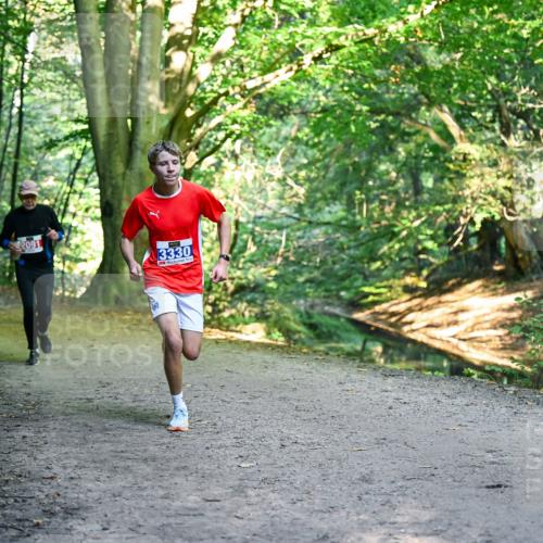 28.09.2025 - 33. Volkslauf durch das schöne Alstertal Dr. Thomas Lammeyer http://msf.ph/oto/8955972 28.09.2025 10:43:25 Laufen 2091, 3330 meine-sportfotos.de