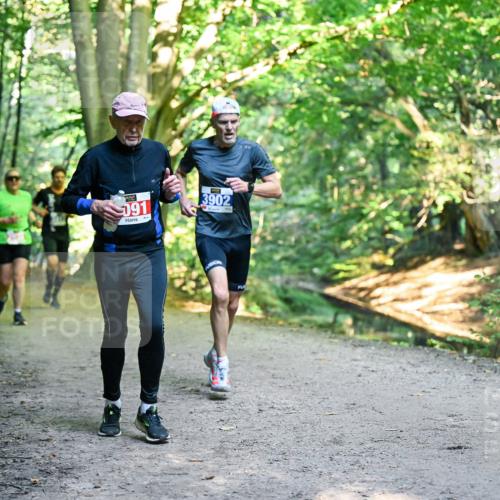 28.09.2025 - 33. Volkslauf durch das schöne Alstertal Dr. Thomas Lammeyer http://msf.ph/oto/8955991 28.09.2025 10:43:28 Laufen 091, 3902 meine-sportfotos.de
