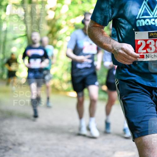 28.09.2025 - 33. Volkslauf durch das schöne Alstertal Dr. Thomas Lammeyer http://msf.ph/oto/8956239 28.09.2025 10:44:11 Laufen 2397 meine-sportfotos.de