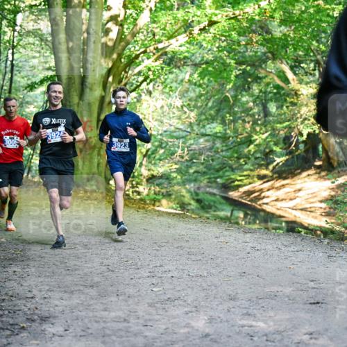 28.09.2025 - 33. Volkslauf durch das schöne Alstertal Dr. Thomas Lammeyer http://msf.ph/oto/8956431 28.09.2025 10:44:56 Laufen 392, 3005, 3923 meine-sportfotos.de
