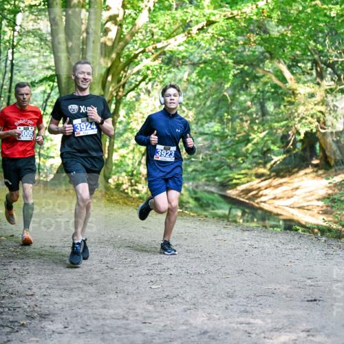 28.09.2025 - 33. Volkslauf durch das schöne Alstertal Dr. Thomas Lammeyer http://msf.ph/oto/8956436 28.09.2025 10:44:57 Laufen 39, 5005, 3924, 3923 meine-sportfotos.de