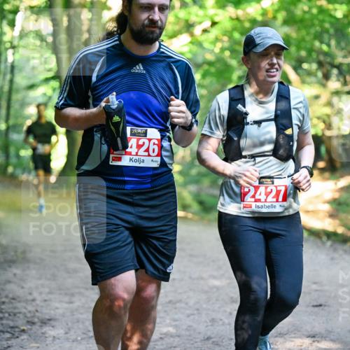 28.09.2025 - 33. Volkslauf durch das schöne Alstertal Dr. Thomas Lammeyer http://msf.ph/oto/8956493 28.09.2025 10:45:06 Laufen 426, 2427 meine-sportfotos.de