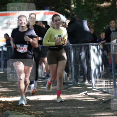 28.09.2025 - 33. Volkslauf durch das schöne Alstertal Strokosch-Dieckow http://msf.ph/oto/8957215 28.09.2025 13:02:13 Ziel 2247, 2378, 2527 meine-sportfotos.de