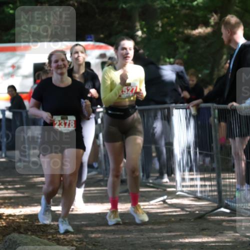28.09.2025 - 33. Volkslauf durch das schöne Alstertal Strokosch-Dieckow http://msf.ph/oto/8957221 28.09.2025 13:02:14 Ziel 2247, 2378, 2527 meine-sportfotos.de