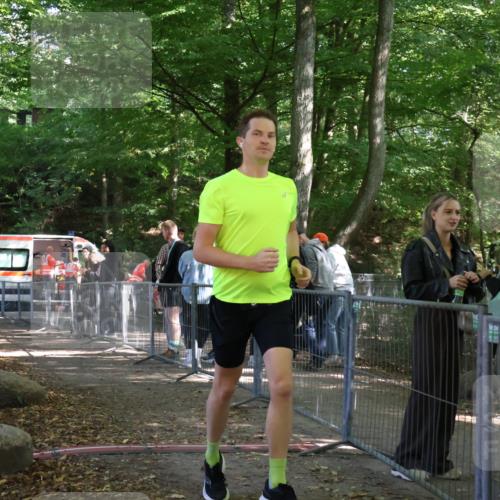 28.09.2025 - 33. Volkslauf durch das schöne Alstertal Strokosch-Dieckow http://msf.ph/oto/8957494 28.09.2025 13:03:19 Ziel  meine-sportfotos.de