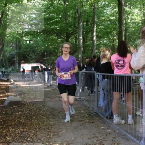 28.09.2025 - 33. Volkslauf durch das schöne Alstertal Strokosch-Dieckow http://msf.ph/oto/8958026 28.09.2025 13:07:25 Ziel  meine-sportfotos.de