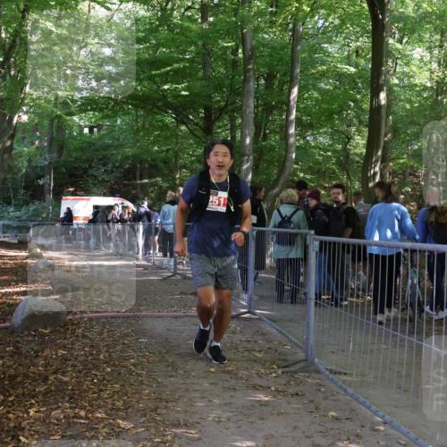 28.09.2025 - 33. Volkslauf durch das schöne Alstertal Strokosch-Dieckow http://msf.ph/oto/8958146 28.09.2025 13:09:49 Ziel 2251 meine-sportfotos.de