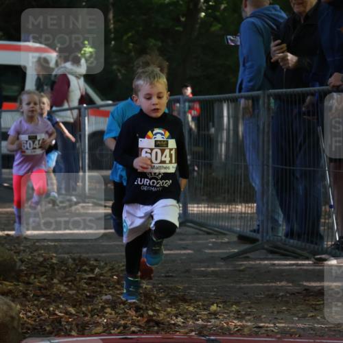 28.09.2025 - 33. Volkslauf durch das schöne Alstertal Strokosch-Dieckow http://msf.ph/oto/8958828 28.09.2025 10:42:17 Ziel  meine-sportfotos.de
