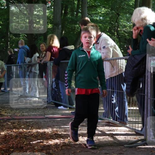 28.09.2025 - 33. Volkslauf durch das schöne Alstertal Strokosch-Dieckow http://msf.ph/oto/8958955 28.09.2025 10:42:42 Ziel  meine-sportfotos.de