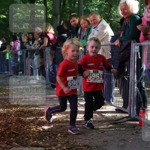 28.09.2025 - 33. Volkslauf durch das schöne Alstertal Strokosch-Dieckow http://msf.ph/oto/8959256 28.09.2025 10:44:00 Ziel  meine-sportfotos.de