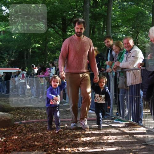 28.09.2025 - 33. Volkslauf durch das schöne Alstertal Strokosch-Dieckow http://msf.ph/oto/8959279 28.09.2025 10:44:28 Ziel  meine-sportfotos.de