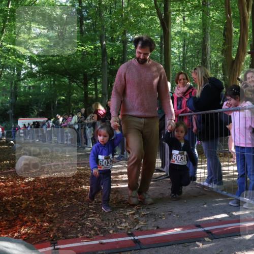 28.09.2025 - 33. Volkslauf durch das schöne Alstertal Strokosch-Dieckow http://msf.ph/oto/8959289 28.09.2025 10:44:30 Ziel  meine-sportfotos.de