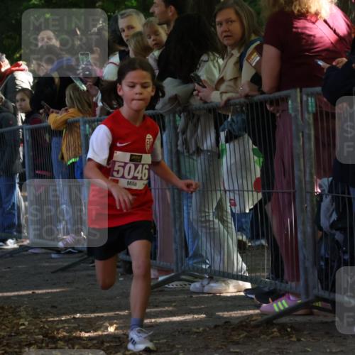 28.09.2025 - 33. Volkslauf durch das schöne Alstertal Strokosch-Dieckow http://msf.ph/oto/8959336 28.09.2025 10:45:09 Ziel 5003, 5021, 5022, 5046 meine-sportfotos.de
