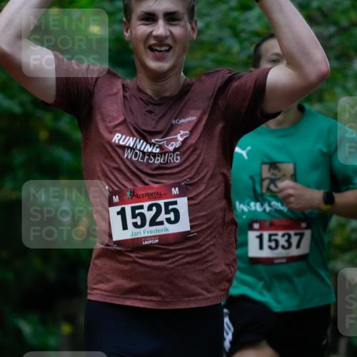 28.09.2025 - 33. Volkslauf durch das schöne Alstertal Patografie http://msf.ph/oto/8965901 28.09.2025 09:10:35 Laufen 1525, 13222, 1537 meine-sportfotos.de