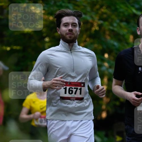 28.09.2025 - 33. Volkslauf durch das schöne Alstertal Patografie http://msf.ph/oto/8966040 28.09.2025 09:17:22 Laufen 1671 meine-sportfotos.de