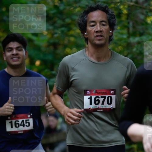 28.09.2025 - 33. Volkslauf durch das schöne Alstertal Patografie http://msf.ph/oto/8966056 28.09.2025 09:17:58 Laufen 1645, 10, 1670 meine-sportfotos.de