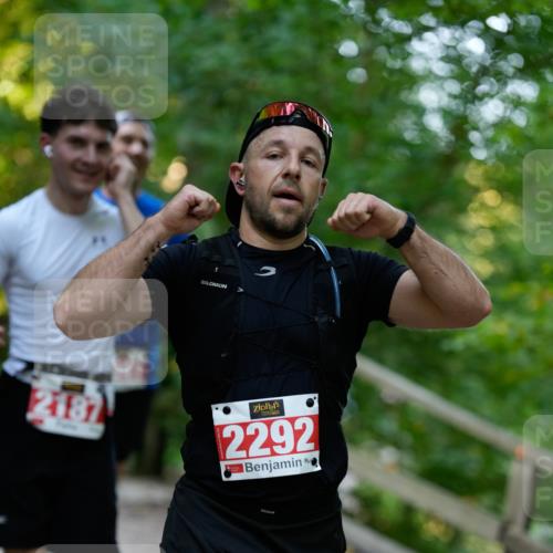 28.09.2025 - 33. Volkslauf durch das schöne Alstertal Patografie http://msf.ph/oto/8966194 28.09.2025 09:32:13 Laufen 2187, 2292 meine-sportfotos.de