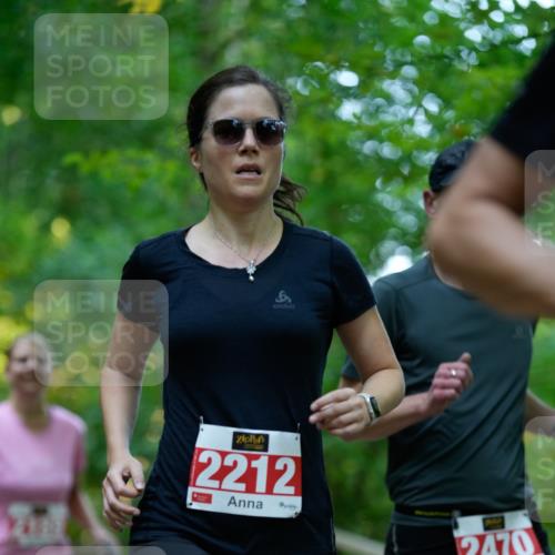 28.09.2025 - 33. Volkslauf durch das schöne Alstertal Patografie http://msf.ph/oto/8966254 28.09.2025 09:33:59 Laufen 9000, 2212, 2470, 3 meine-sportfotos.de