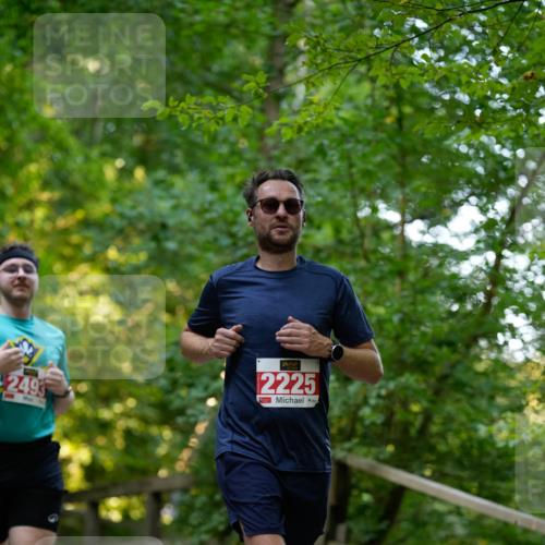 28.09.2025 - 33. Volkslauf durch das schöne Alstertal Patografie http://msf.ph/oto/8966300 28.09.2025 09:35:16 Laufen 2493, 2225 meine-sportfotos.de