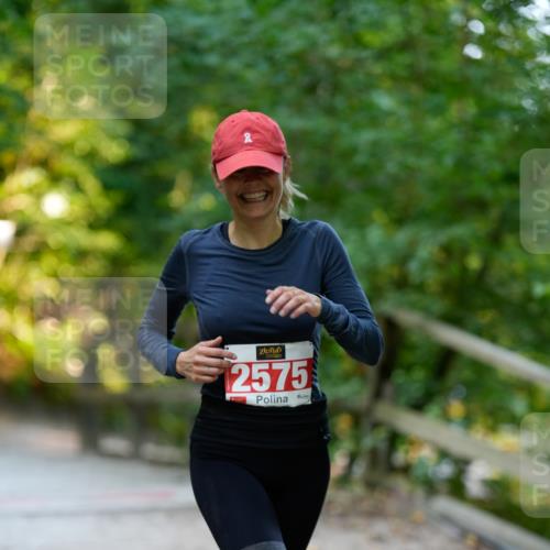 28.09.2025 - 33. Volkslauf durch das schöne Alstertal Patografie http://msf.ph/oto/8966557 28.09.2025 09:48:05 Laufen 2575 meine-sportfotos.de