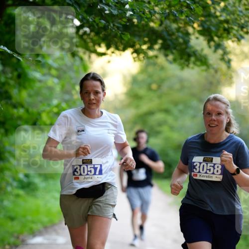 28.09.2025 - 33. Volkslauf durch das schöne Alstertal Patografie http://msf.ph/oto/8966602 28.09.2025 09:52:24 Laufen 3057, 3058 meine-sportfotos.de