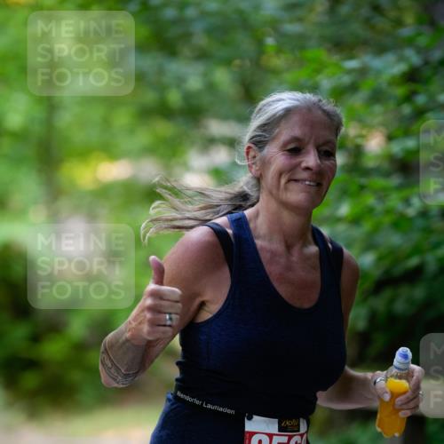 28.09.2025 - 33. Volkslauf durch das schöne Alstertal Patografie http://msf.ph/oto/8967475 28.09.2025 10:43:24 Laufen 2569 meine-sportfotos.de