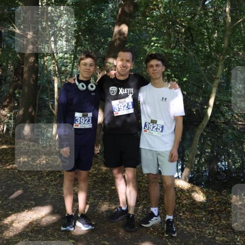 28.09.2025 - 33. Volkslauf durch das schöne Alstertal Strokosch-Dieckow http://msf.ph/oto/8967671 28.09.2025 10:24:00 Laufen 3923, 3924, 3925 meine-sportfotos.de