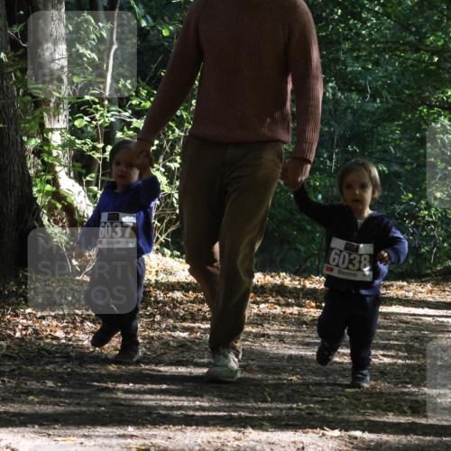 28.09.2025 - 33. Volkslauf durch das schöne Alstertal Strokosch-Dieckow http://msf.ph/oto/8967784 28.09.2025 10:42:40 Laufen 6037, 6038 meine-sportfotos.de