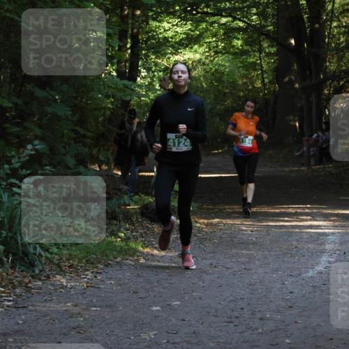 28.09.2025 - 33. Volkslauf durch das schöne Alstertal Strokosch-Dieckow http://msf.ph/oto/8968049 28.09.2025 10:51:51 Laufen 4124, 4184 meine-sportfotos.de