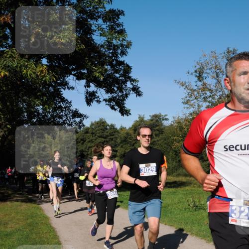 28.09.2025 - 33. Volkslauf durch das schöne Alstertal Fabian Wolf http://msf.ph/oto/8974936 28.09.2025 10:35:32 Laufen 3321, 3048, 3029, 320 meine-sportfotos.de