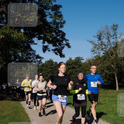 28.09.2025 - 33. Volkslauf durch das schöne Alstertal Fabian Wolf http://msf.ph/oto/8974960 28.09.2025 10:35:34 Laufen 3937, 3321, 3193, 3049 meine-sportfotos.de