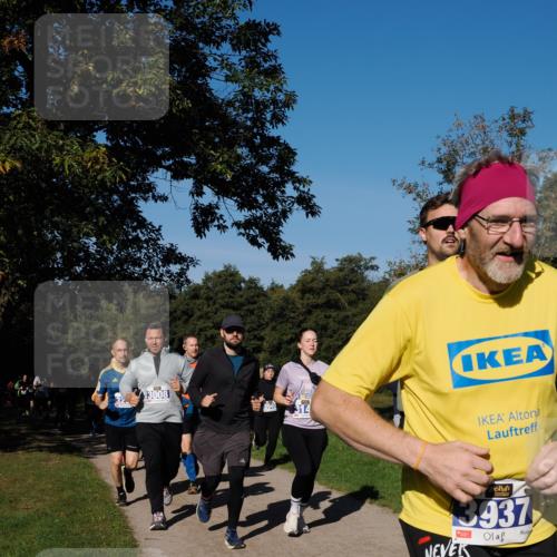 28.09.2025 - 33. Volkslauf durch das schöne Alstertal Fabian Wolf http://msf.ph/oto/8974985 28.09.2025 10:35:37 Laufen 3008, 314, 3937 meine-sportfotos.de