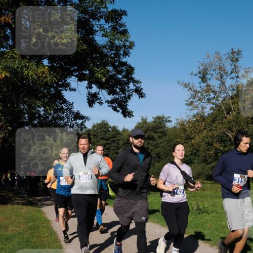 28.09.2025 - 33. Volkslauf durch das schöne Alstertal Fabian Wolf http://msf.ph/oto/8974989 28.09.2025 10:35:38 Laufen 3008, 3152 meine-sportfotos.de