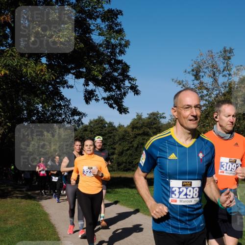28.09.2025 - 33. Volkslauf durch das schöne Alstertal Fabian Wolf http://msf.ph/oto/8975010 28.09.2025 10:35:40 Laufen 3177, 32, 3298, 3092 meine-sportfotos.de