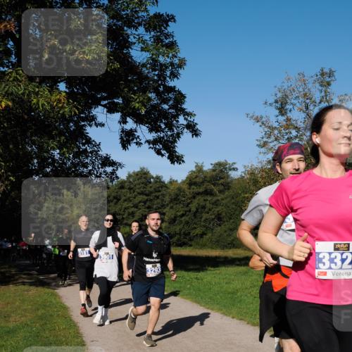 28.09.2025 - 33. Volkslauf durch das schöne Alstertal Fabian Wolf http://msf.ph/oto/8975055 28.09.2025 10:35:46 Laufen 3181, 3901, 3293, 13325 meine-sportfotos.de