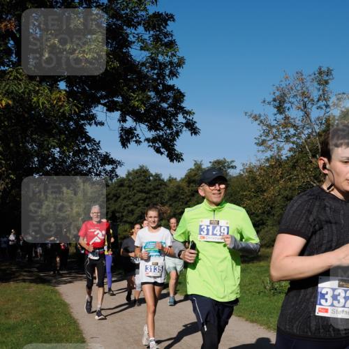 28.09.2025 - 33. Volkslauf durch das schöne Alstertal Fabian Wolf http://msf.ph/oto/8975097 28.09.2025 10:35:53 Laufen 3135, 3149, 131113, 1332 meine-sportfotos.de