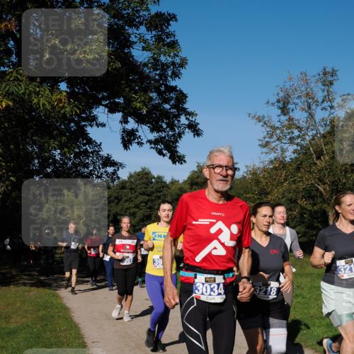 28.09.2025 - 33. Volkslauf durch das schöne Alstertal Fabian Wolf http://msf.ph/oto/8975122 28.09.2025 10:35:55 Laufen 3097, 39, 3034, 3218, 321 meine-sportfotos.de