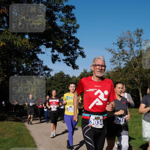 28.09.2025 - 33. Volkslauf durch das schöne Alstertal Fabian Wolf http://msf.ph/oto/8975123 28.09.2025 10:35:55 Laufen 3097, 3905, 3034, 3218 meine-sportfotos.de