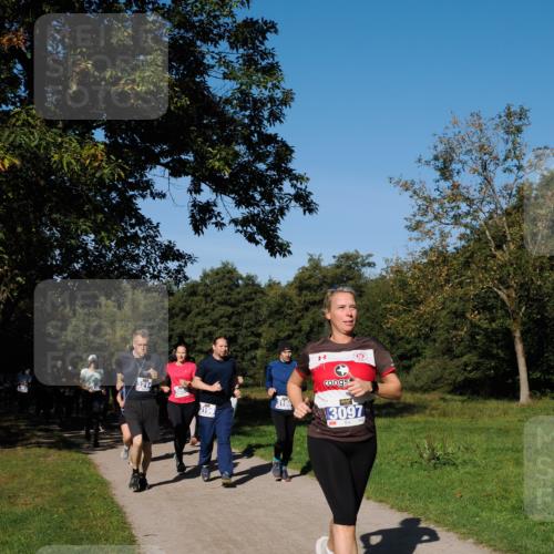 28.09.2025 - 33. Volkslauf durch das schöne Alstertal Fabian Wolf http://msf.ph/oto/8975132 28.09.2025 10:35:57 Laufen 3214, 305, 3199, 3097 meine-sportfotos.de