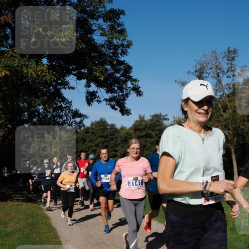 28.09.2025 - 33. Volkslauf durch das schöne Alstertal Fabian Wolf http://msf.ph/oto/8975159 28.09.2025 10:36:03 Laufen 3273, 3141 meine-sportfotos.de