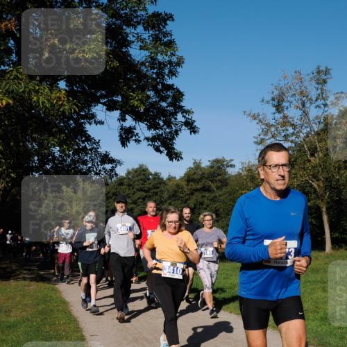 28.09.2025 - 33. Volkslauf durch das schöne Alstertal Fabian Wolf http://msf.ph/oto/8975175 28.09.2025 10:36:04 Laufen 3401, 3410, 3146 meine-sportfotos.de