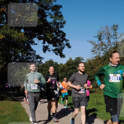 28.09.2025 - 33. Volkslauf durch das schöne Alstertal Fabian Wolf http://msf.ph/oto/8975349 28.09.2025 10:36:25 Laufen 3348, 13935, 3070, 3951 meine-sportfotos.de