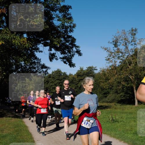 28.09.2025 - 33. Volkslauf durch das schöne Alstertal Fabian Wolf http://msf.ph/oto/8975538 28.09.2025 10:36:50 Laufen 3289, 3284, 3398, 3126 meine-sportfotos.de