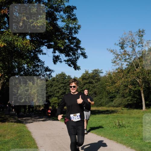 28.09.2025 - 33. Volkslauf durch das schöne Alstertal Fabian Wolf http://msf.ph/oto/8975635 28.09.2025 10:37:05 Laufen 3264 meine-sportfotos.de