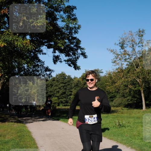 28.09.2025 - 33. Volkslauf durch das schöne Alstertal Fabian Wolf http://msf.ph/oto/8975639 28.09.2025 10:37:05 Laufen 3264 meine-sportfotos.de