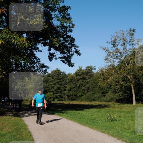 28.09.2025 - 33. Volkslauf durch das schöne Alstertal Fabian Wolf http://msf.ph/oto/8975850 28.09.2025 10:38:13 Laufen 3359 meine-sportfotos.de