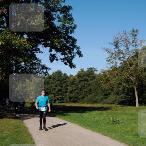 28.09.2025 - 33. Volkslauf durch das schöne Alstertal Fabian Wolf http://msf.ph/oto/8975856 28.09.2025 10:38:14 Laufen 3359 meine-sportfotos.de