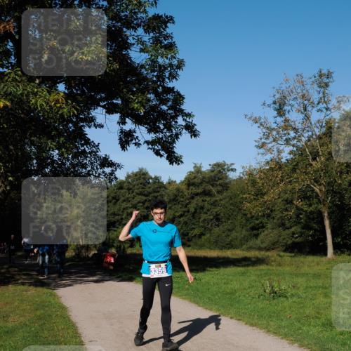 28.09.2025 - 33. Volkslauf durch das schöne Alstertal Fabian Wolf http://msf.ph/oto/8975870 28.09.2025 10:38:15 Laufen 3359 meine-sportfotos.de